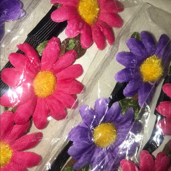⚫️$16⚫️ 🌼2 DAISY HEADBANDS 🌼 VARIOUS COLOR *Nwt* - Picture 4 of 6